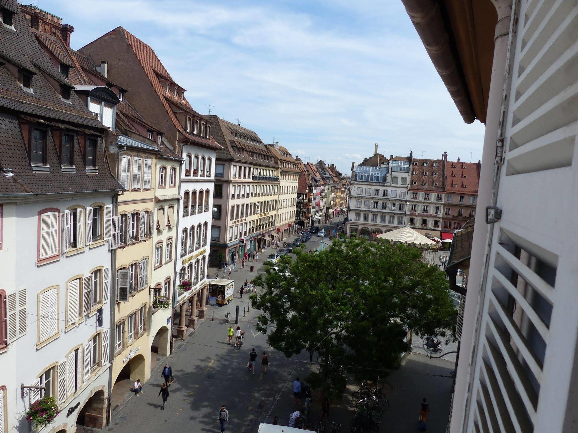 70 M² Strasbourg Appart City Center Apartment Exterior photo